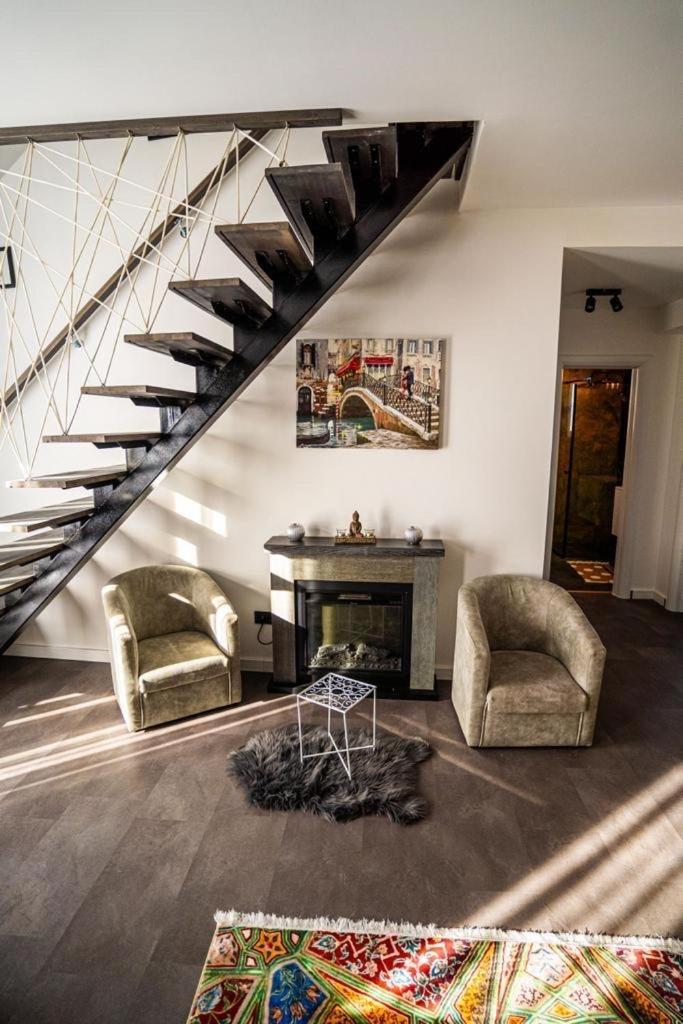 N & G Apartments Rîşnov Eksteriør billede